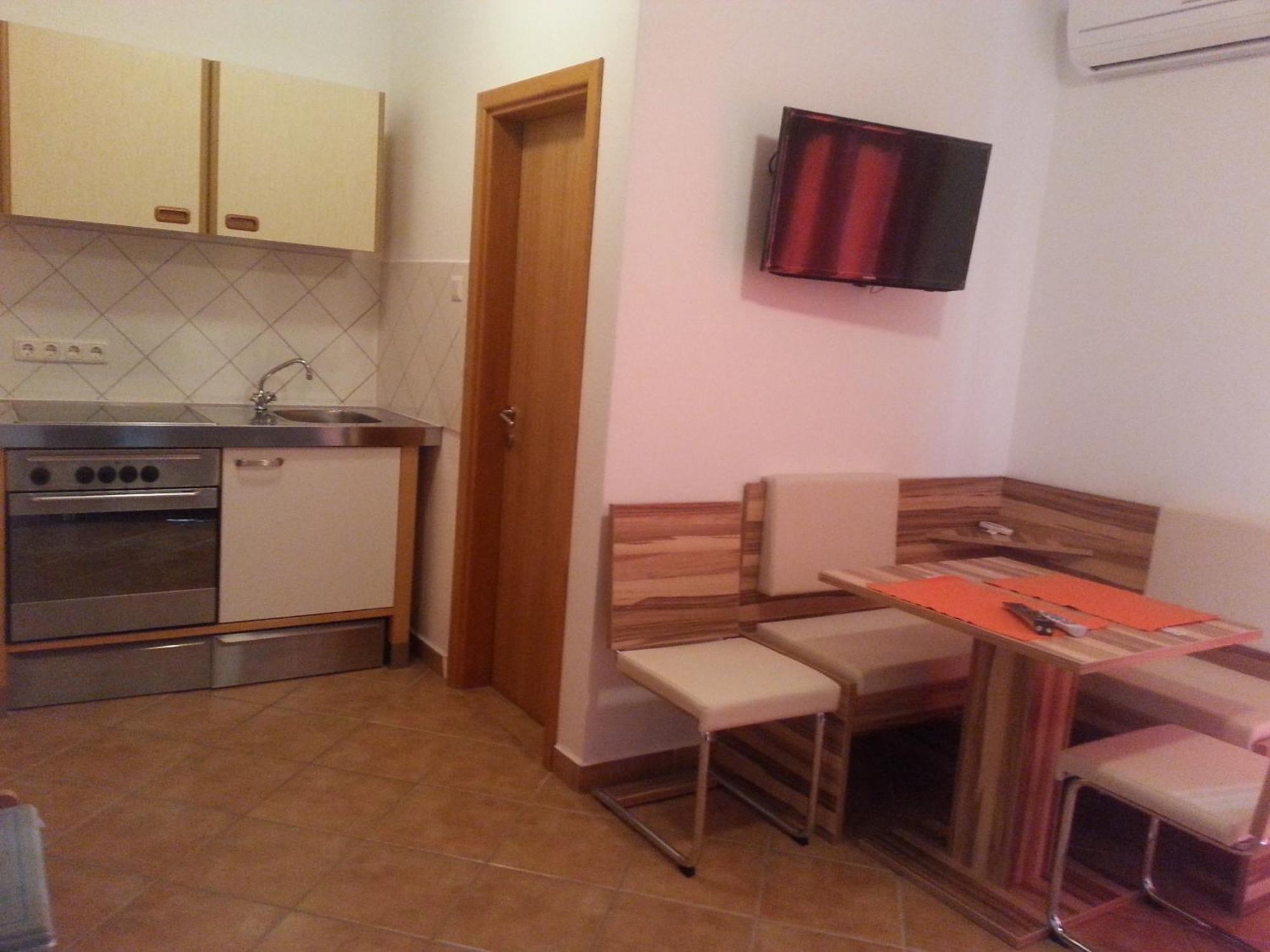 Apartments Grozdana Gradac (Split-Dalmatia) Quarto foto